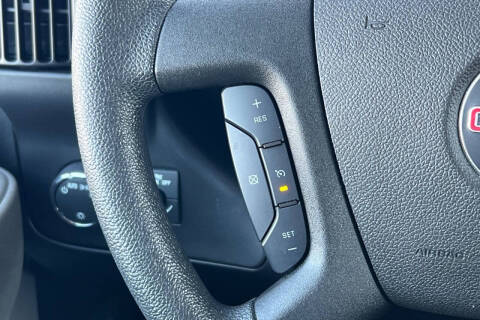 2023 GMC Savana 2500