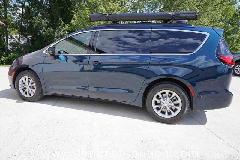 2025 Mini T Campervan Chrysler Pacifica AWD Camper V