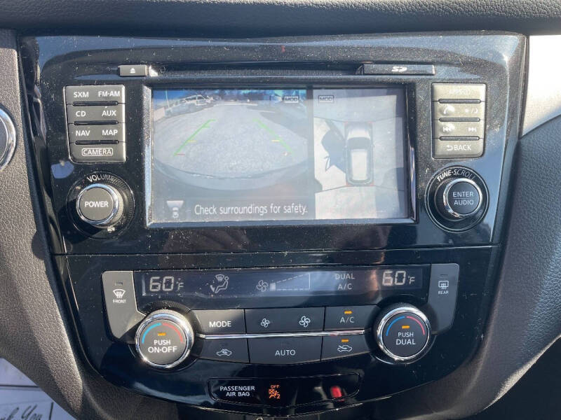2016 Nissan Rogue SV