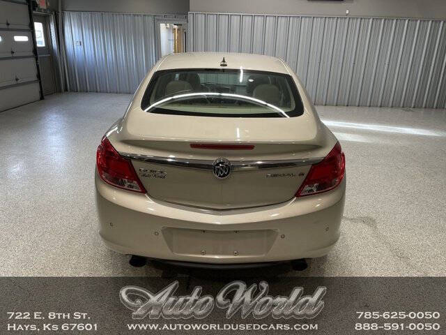 2013 Buick Regal Premium 1