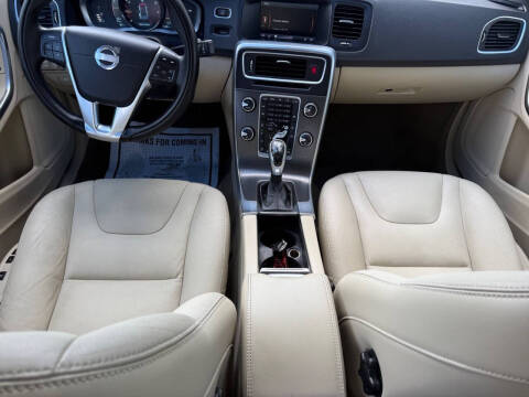 2015 Volvo S60 T5 Platinum