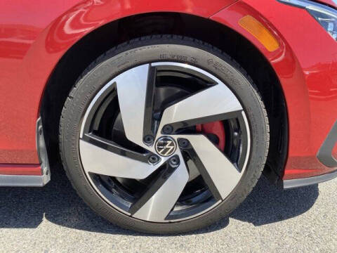 2023 Volkswagen Golf GTI SE