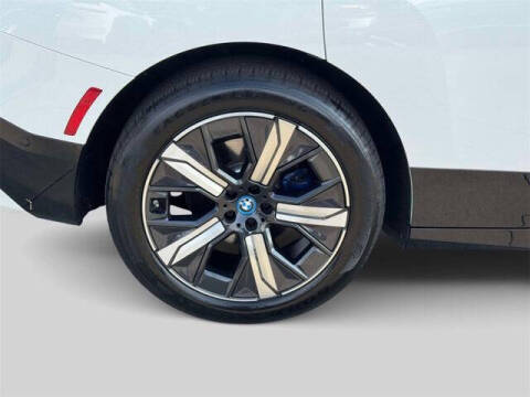 2025 BMW iX xDrive50