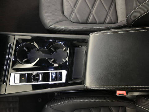 2024 Volkswagen Atlas Cross Sport SE 4Motion