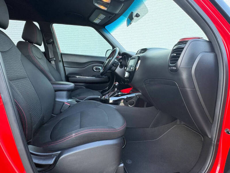 2019 Kia Soul +