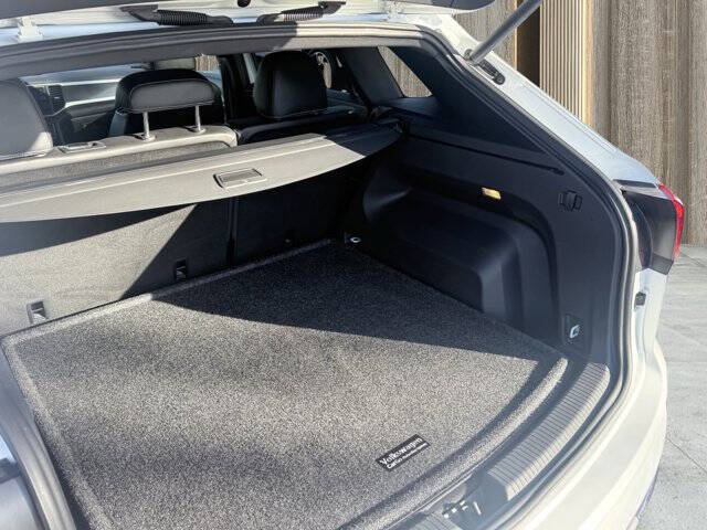 2021 Volkswagen Atlas Cross Sport V6 SE R-Line