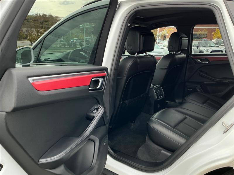 2018 Porsche Macan S