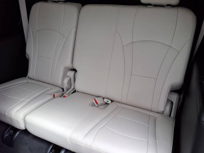 2022 Buick Enclave Essence