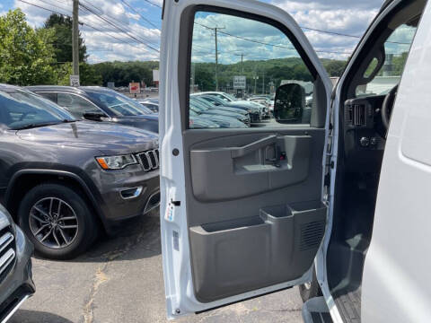 2023 Chevrolet Express 2500