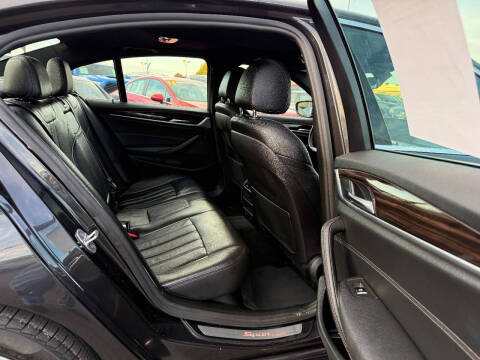 2019 BMW 5 Series 530i