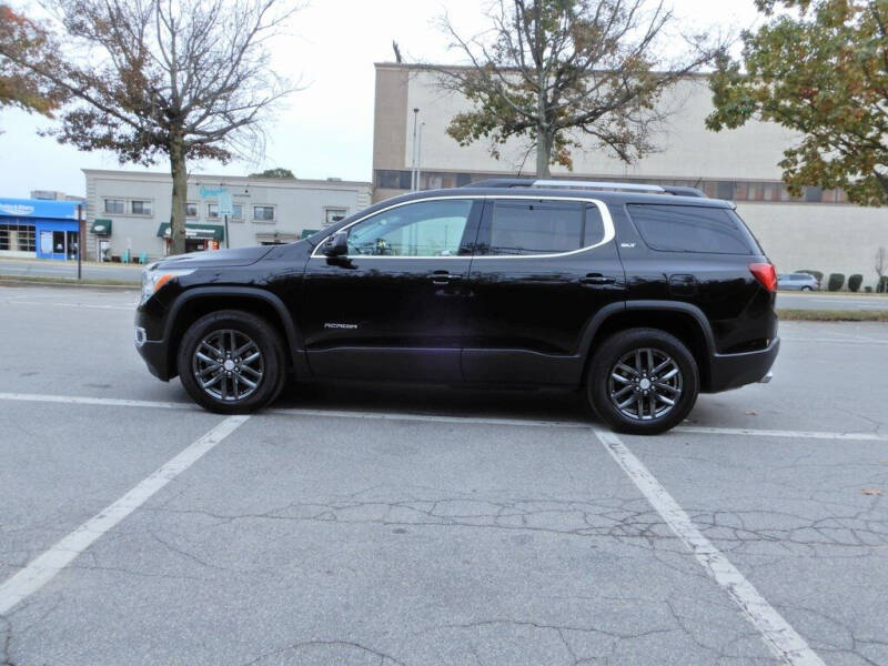 Used 2019 GMC Acadia SLT-1 with VIN 1GKKNULSXKZ114668 for sale in Rockville Centre, NY