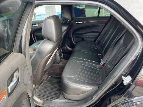 2016 Chrysler 300 C Platinum