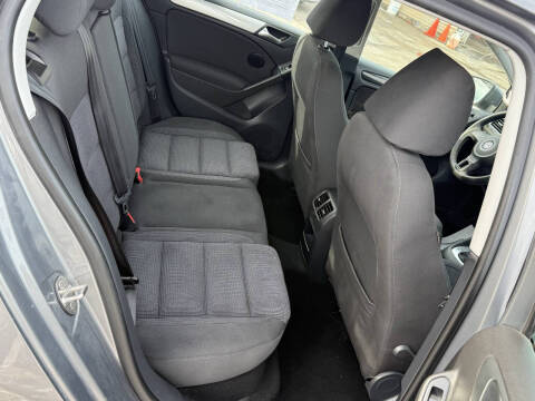 2014 Volkswagen Golf 2.5L PZEV