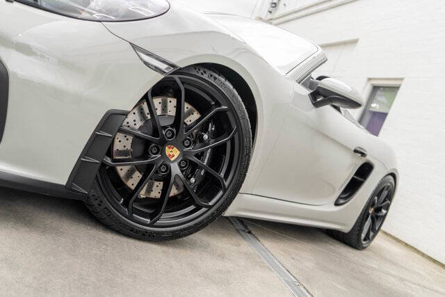 2022 Porsche 718 Boxster 8