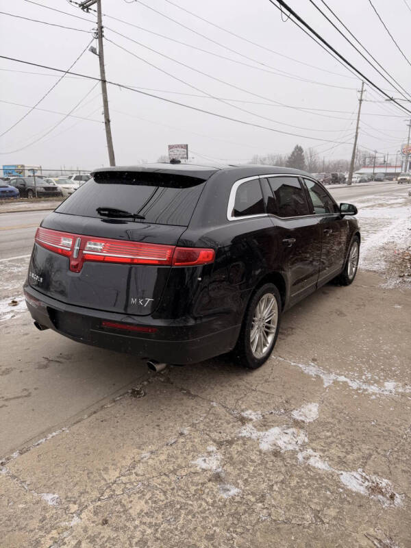 2019 Lincoln MKT