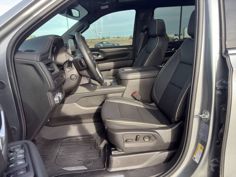 2024 GMC Yukon XL SLT