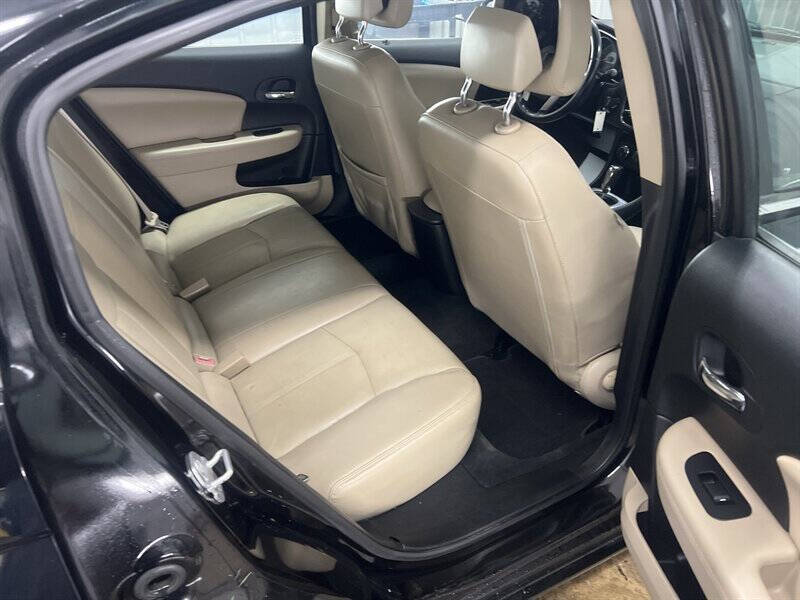 2013 Chrysler 200 Limited