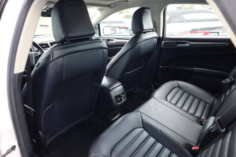 2020 Ford Fusion SEL