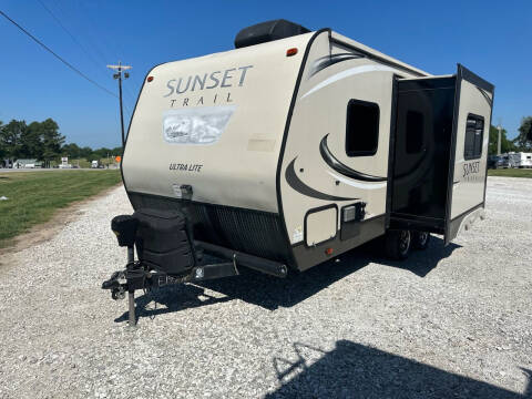 2017 Crossroads RV Sunset Trail Ultra Lite