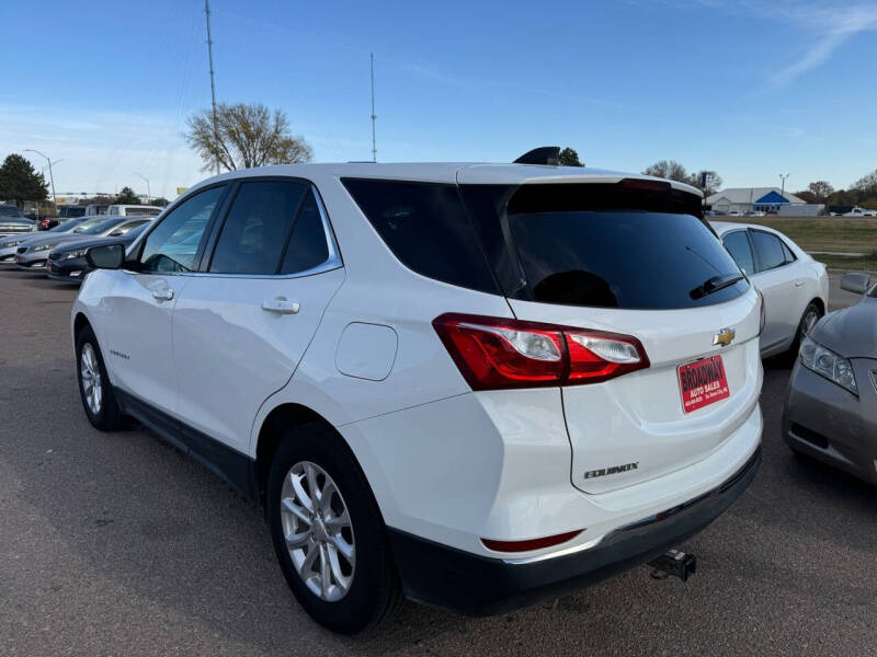 2019 Chevrolet Equinox LT photo 24