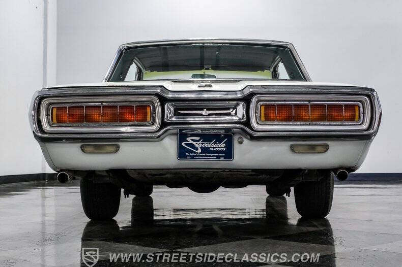 1965 Ford Thunderbird