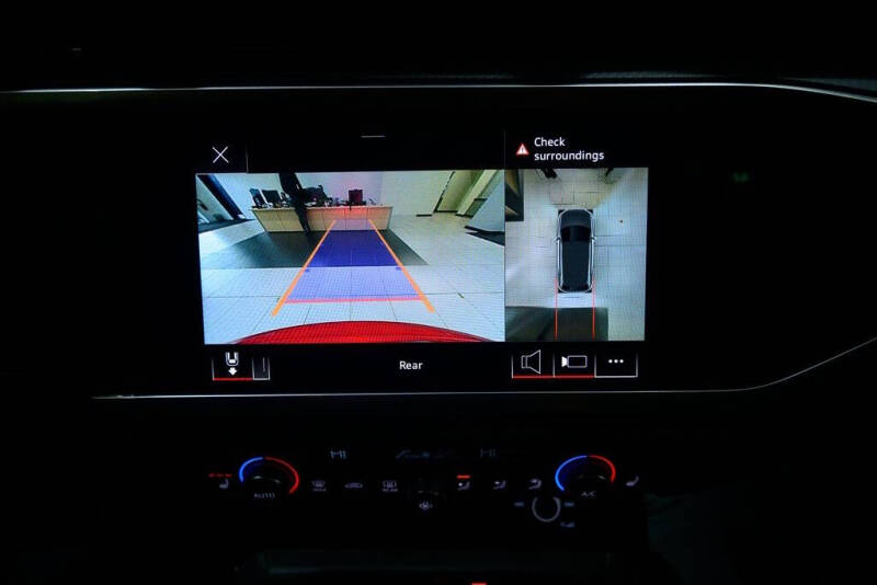 2022 Audi Q3 quattro S line Prem Plus 45 TFSI