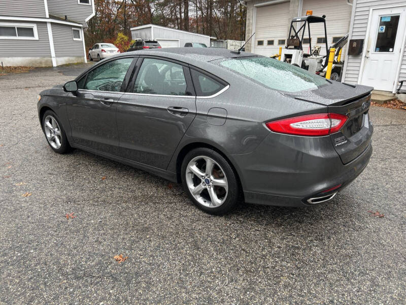 2015 Ford Fusion SE