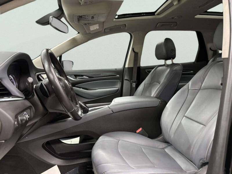 2018 Buick Enclave Essence