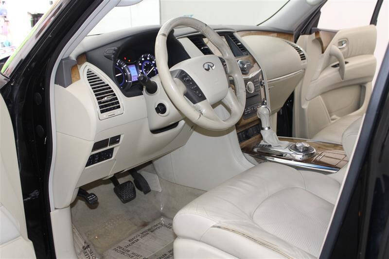 2011 Infiniti QX56