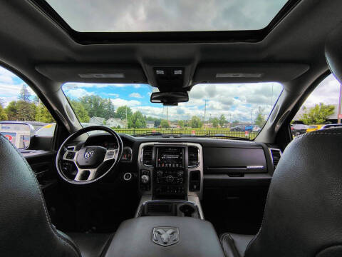2017 RAM 1500 Laramie