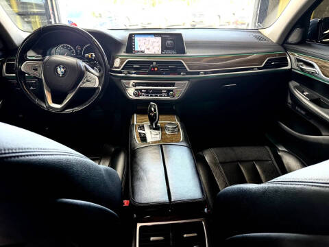 2018 BMW 7 Series 740i