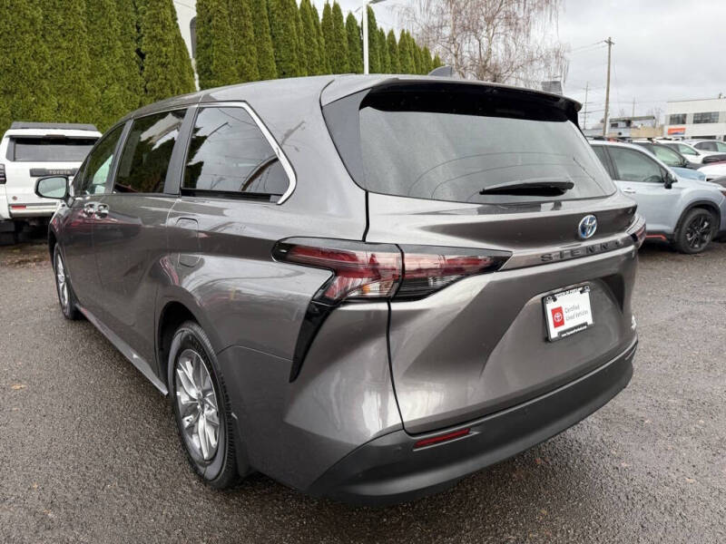 2023 Toyota Sienna