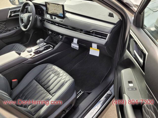 2026 Mitsubishi Outlander SEL