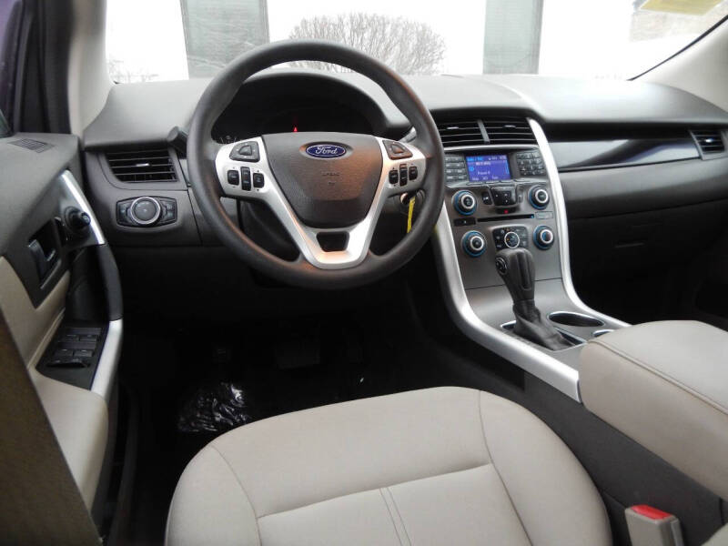 2013 Ford Edge SE