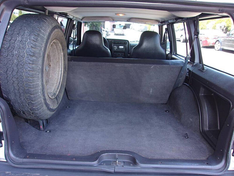 2000 Jeep Cherokee SE