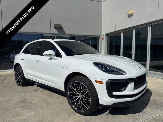2022 Porsche Macan