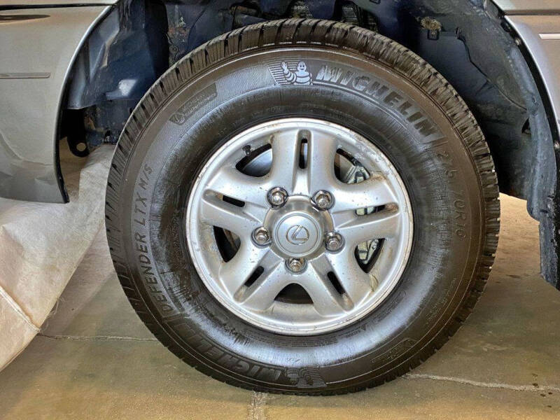2000 Lexus LX 470