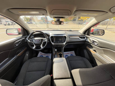 2017 GMC Acadia SLE-2