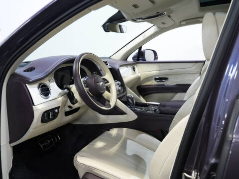 2023 Bentley Bentayga EWB