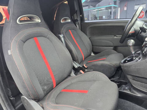 2015 FIAT 500 Abarth