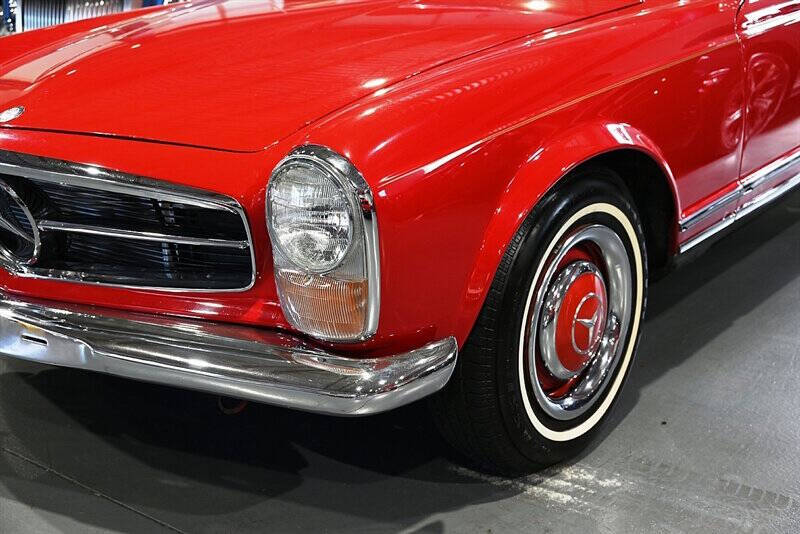 1967 Mercedes-Benz 230SL 10