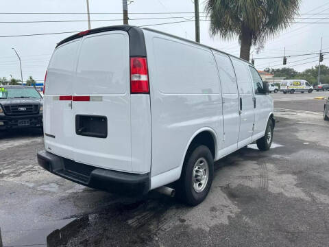 2020 Chevrolet Express 2500