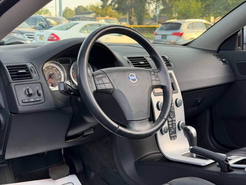 2011 Volvo C70 T5
