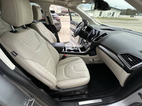 2024 Ford Edge Titanium