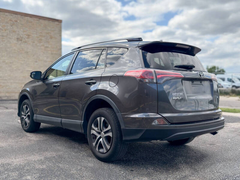 2017 Toyota RAV4 LE