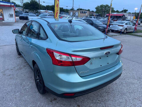 2012 Ford Focus SE