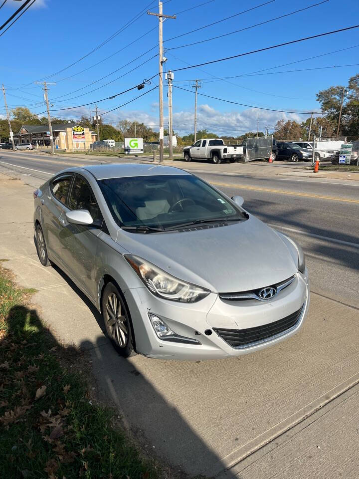 2014-hyundai-elantra-se-4dr-sedan-6a.jpg