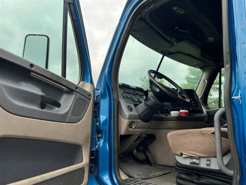 2012 Freightliner Cascadia