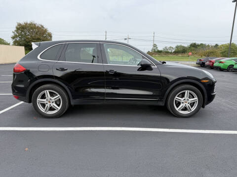 2014 Porsche Cayenne Platinum