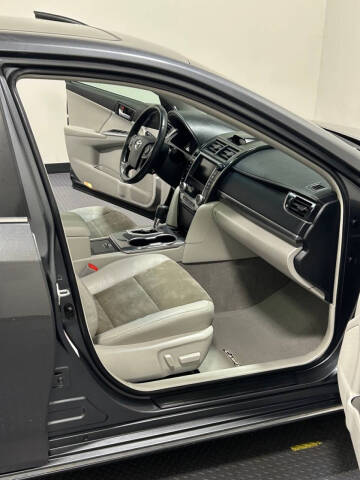 2012 Toyota Camry Hybrid